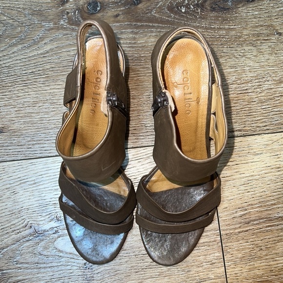 Coclico Brown Leather Strappy Sandals with Block Heel Size 38/7.5 - Picture 2 of 9